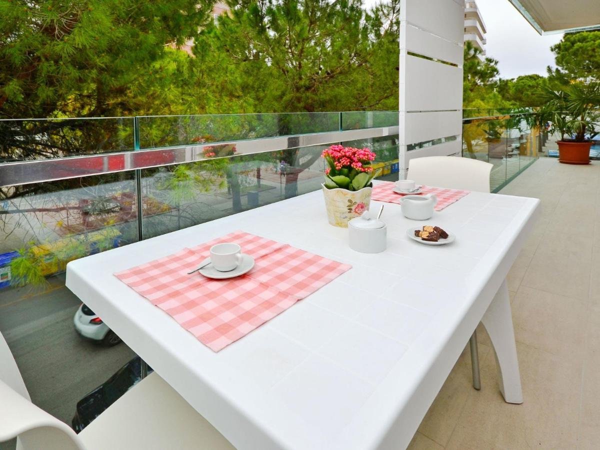Apartment Fiore-2 By Interhome Lignano Sabbiadoro Dış mekan fotoğraf